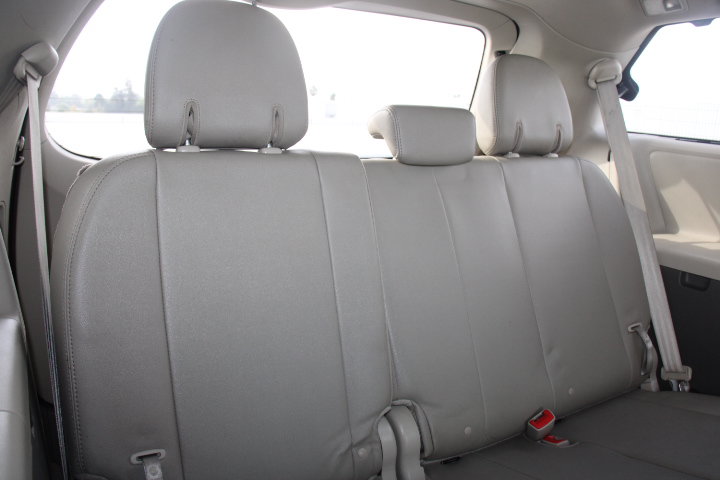 Used 2017 Toyota Sienna XLE Premium FWD image 19