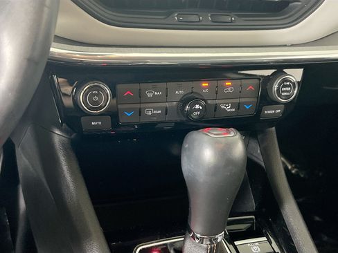 Used 2022 Jeep Compass Limited AWD/4WD image 15
