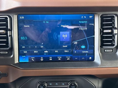 Used 2024 Ford Bronco Outer Banks AWD/4WD image 25