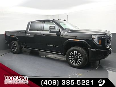 New 2026 GMC Sierra 2500 Denali Ultimate w/ LPO, Black Badging Package