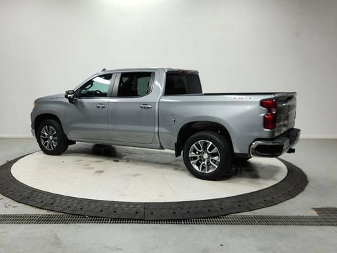 Used 2024 Chevrolet Silverado 1500 LT AWD/4WD image 6