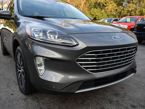 Used 2022 Ford Escape Titanium w/ Titanium Premium Package image 38