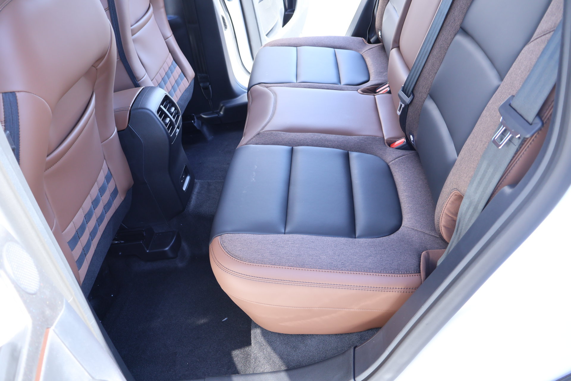 New 2026 Ford Bronco Sport Outer Banks w/ Outer Banks Tech Package+ AWD/4WD image 13