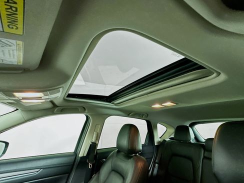 Used 2024 MAZDA CX-5 Carbon Edition image 27