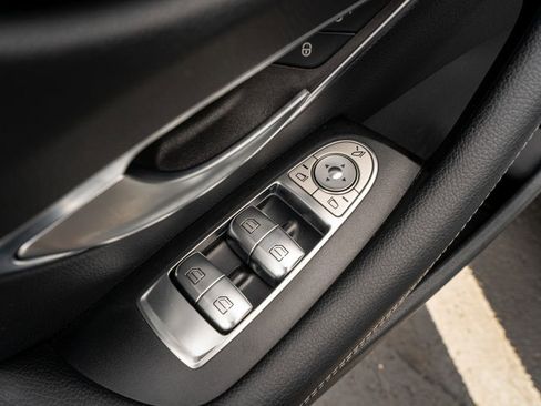 Used 2023 Mercedes-Benz E 450 Coupe image 31