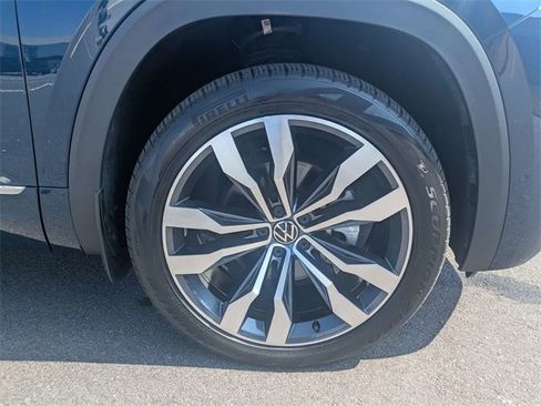 Used 2023 Volkswagen Atlas Cross Sport SEL Premium R-Line image 11