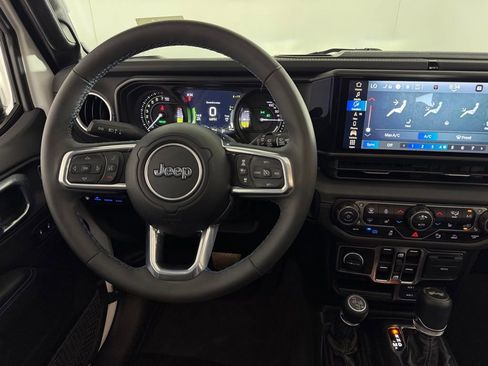 Used 2024 Jeep Wrangler High Altitude AWD/4WD image 14