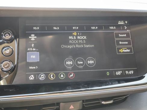 Used 2022 Buick Envision Avenir w/ Technology Package II image 25