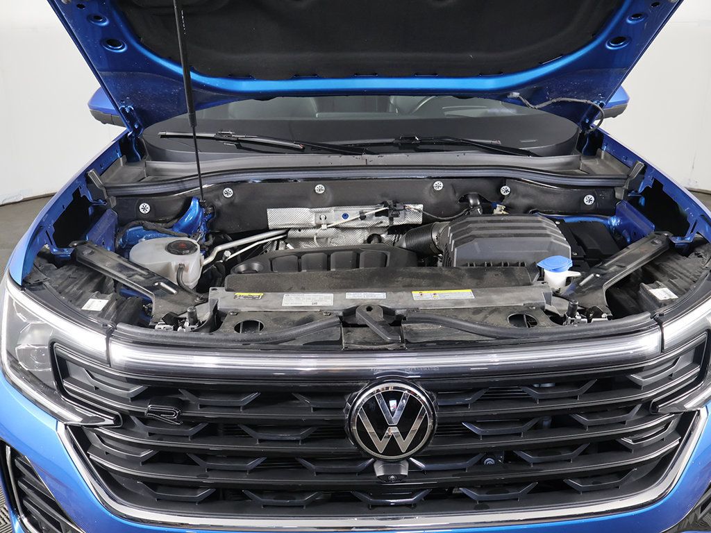 Used 2024 Volkswagen Atlas Cross Sport SEL Premium R-Line AWD/4WD image 23