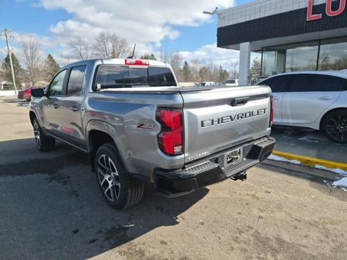 Used 2023 Chevrolet Colorado Z71 w/ Z71 Convenience Package 2 image 9