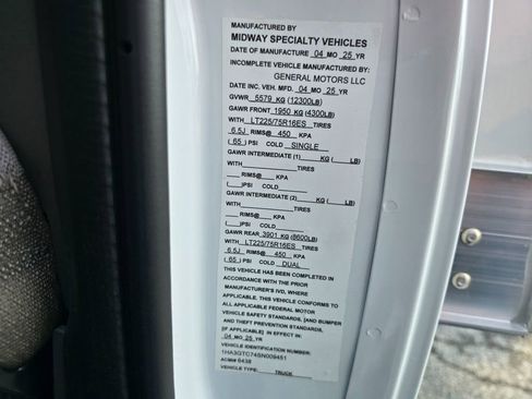 New 2025 Chevrolet Express 3500 w/ Power Convenience Package image 5