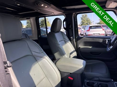 Used 2024 Jeep Wrangler High Altitude AWD/4WD image 14