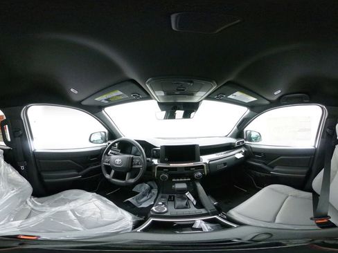 New 2025 Toyota Tacoma SR5 image 33