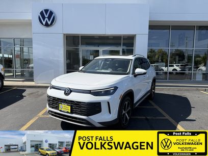 New 2025 Volkswagen Tiguan SE