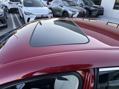 New 2025 Lexus ES 350 w/ Premium Package image 32