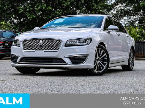 Used 2017 Lincoln MKZ Premiere FWD image 2