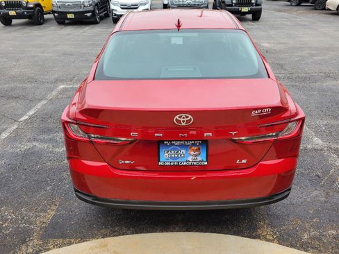 Used 2025 Toyota Camry LE image 25