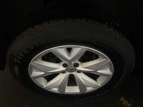 Used 2019 Volkswagen Atlas S image 13