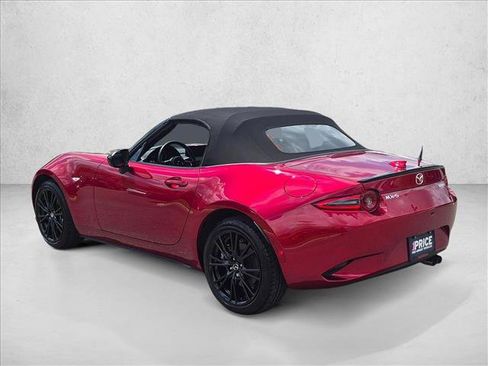 Used 2026 MAZDA MX-5 Miata Club w/ Interior Package RWD image 8