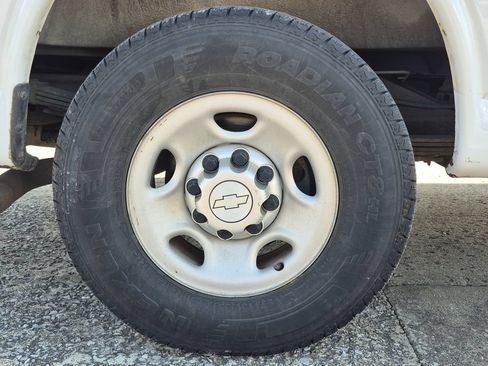 Used 2015 Chevrolet Express 3500 Extended RWD image 22