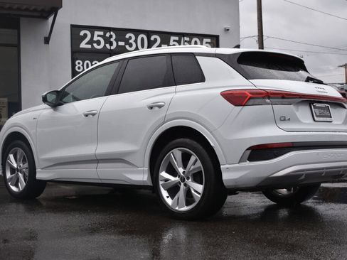 Used 2023 Audi Q4 e-tron Premium Plus w/ Premium Plus image 9