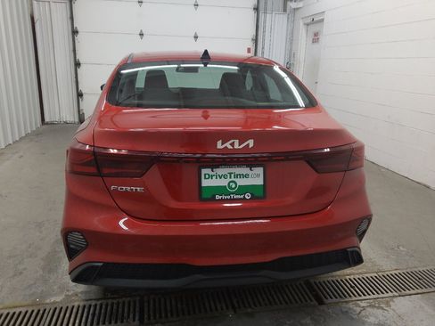 Used 2023 Kia Forte LXS w/ LXS Technology Package FWD image 6