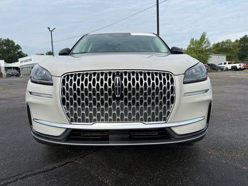 Used 2023 Lincoln Corsair FWD w/ Equipment Group 101A image 5