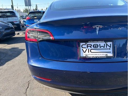 Used 2020 Tesla Model 3 Long Range AWD/4WD image 19