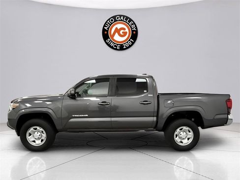 Used 2022 Toyota Tacoma SR5 image 4