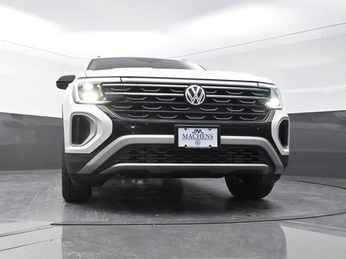 New 2026 Volkswagen Atlas Peak Edition image 22