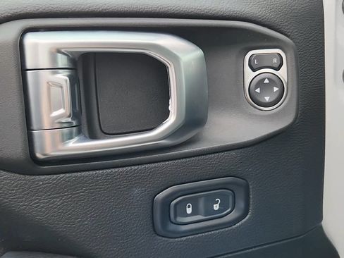 Used 2023 Jeep Wrangler Sahara w/ Cold Weather Group image 7