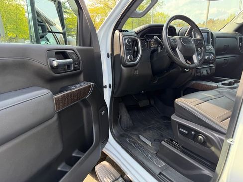 Used 2022 GMC Sierra 2500 Denali AWD/4WD image 19