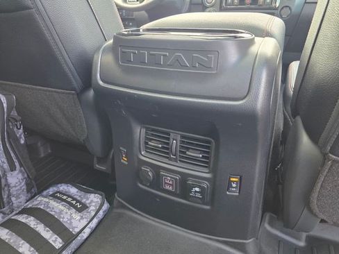 Used 2024 Nissan Titan PRO-4X w/ Pro-4x Convenience Package AWD/4WD image 14