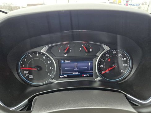 Used 2019 Chevrolet Equinox LT FWD image 24