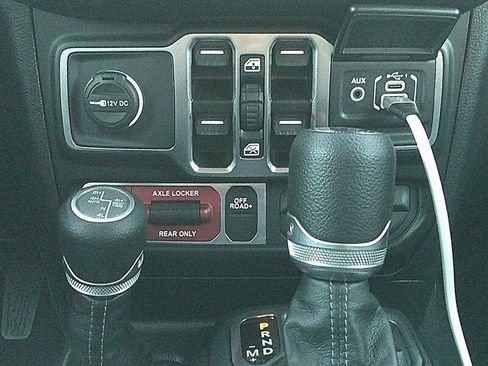 Used 2025 Jeep Wrangler Unlimited Sport S 4xe image 24