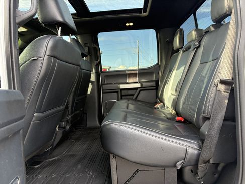 Certified 2022 Ford F350 Lariat w/ Camper Package image 36