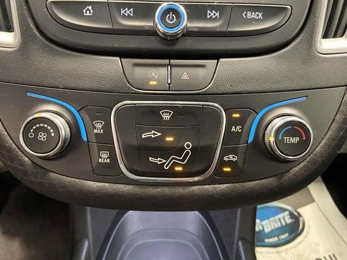 Used 2023 Chevrolet Malibu LS image 16