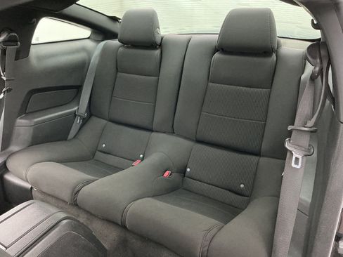 Used 2012 Ford Mustang GT RWD image 20