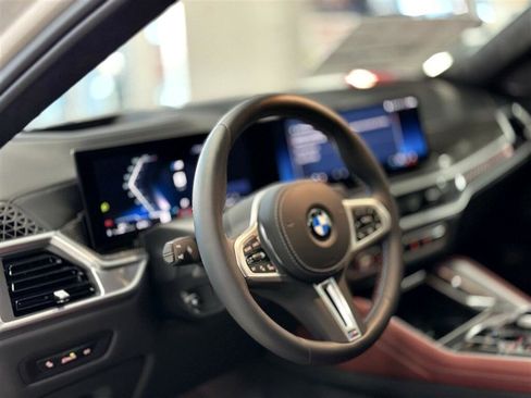 Used 2024 BMW X6 M60i w/ Dynamic Handling Package image 29