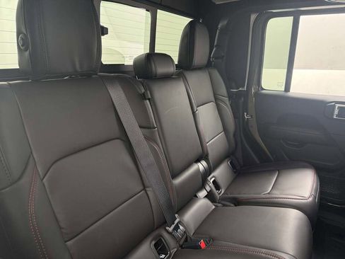 New 2026 Jeep Gladiator Rubicon image 18