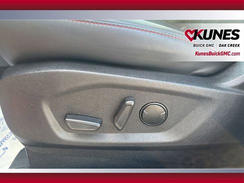 Used 2024 Ford Edge ST-Line image 11