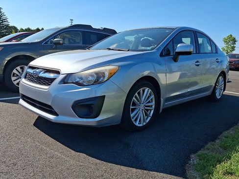 Used 2014 Subaru Impreza 2.0i Premium AWD/4WD image 3