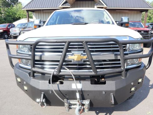 Used 2016 Chevrolet Silverado 2500 High Country w/ Duramax Plus Package AWD/4WD image 2