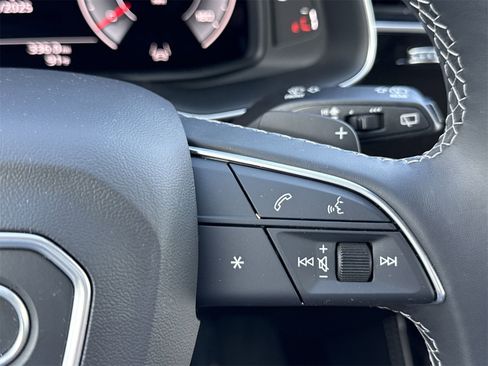 Used 2025 Audi Q7 3.0T Premium Plus image 19