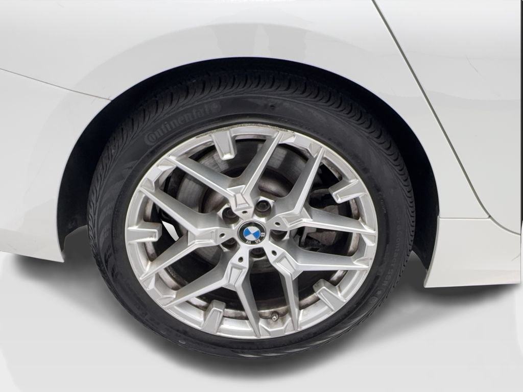 Used 2025 BMW 330i Sedan RWD image 17