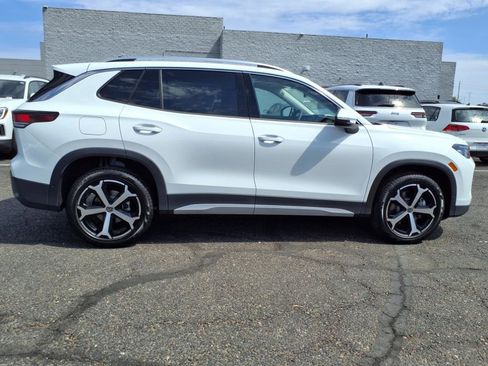 New 2025 Volkswagen Tiguan SE image 6