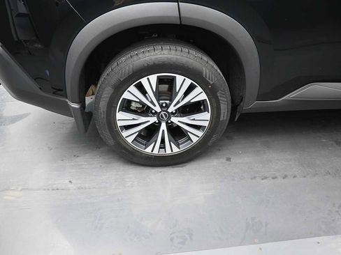 Used 2023 Nissan Rogue SV w/ SV Premium Package AWD/4WD image 10