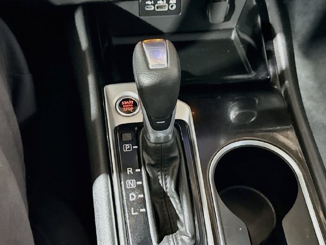Used 2024 Nissan Altima 2.5 SV FWD image 16