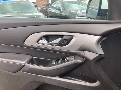 Used 2019 Chevrolet Traverse RS w/ LPO, Floor Liner Package AWD/4WD image 15