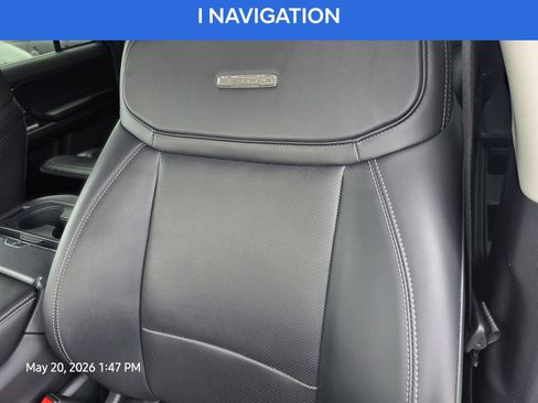 Used 2025 Ford Expedition Max Platinum AWD/4WD image 17